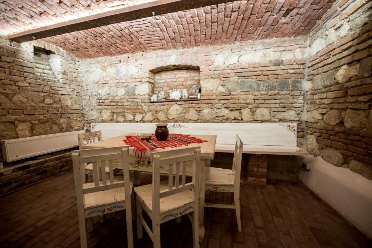 Vila Nicopole Art&Wine Braşov Eksteriør billede