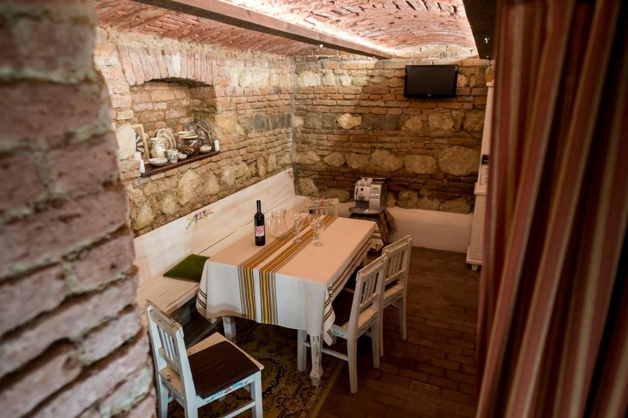 Vila Nicopole Art&Wine Braşov Eksteriør billede